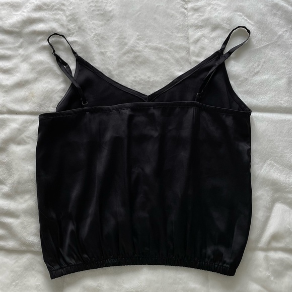 FEMME BY DESIGN Satin black tank - Picture 3 of 3